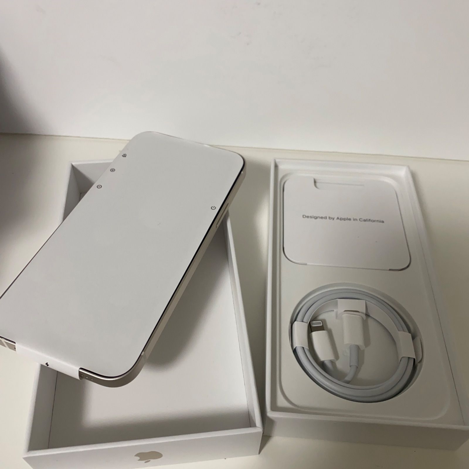 新品 iPhone 12 64GB ホワイト SIMフリー 残債無し 即日発送 - メルカリ