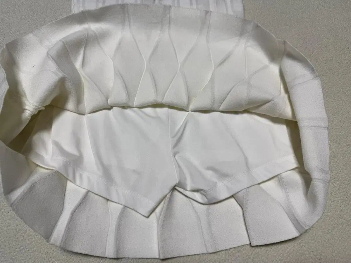 ラッセン【ニューホープ】ミクスドメディア ラッセン 販売と買取｜絵画