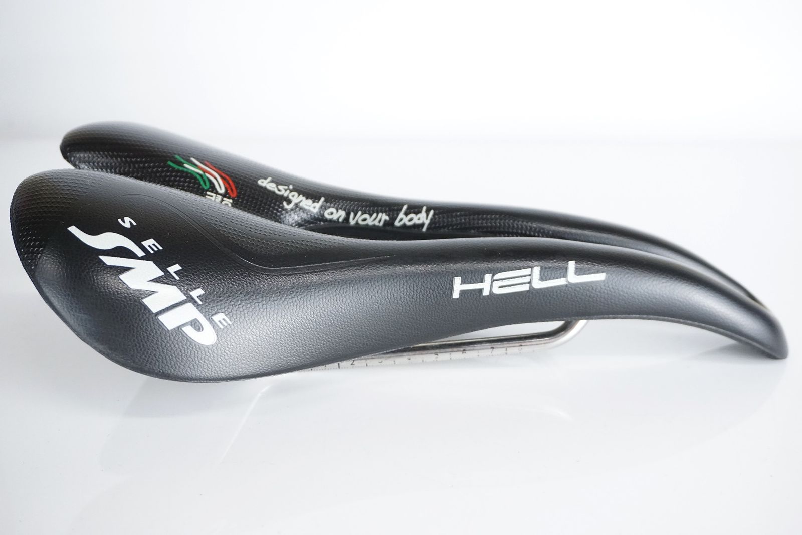 SELLE SMP 「セラエスエムピー」 HELL サドル / バイチャリ