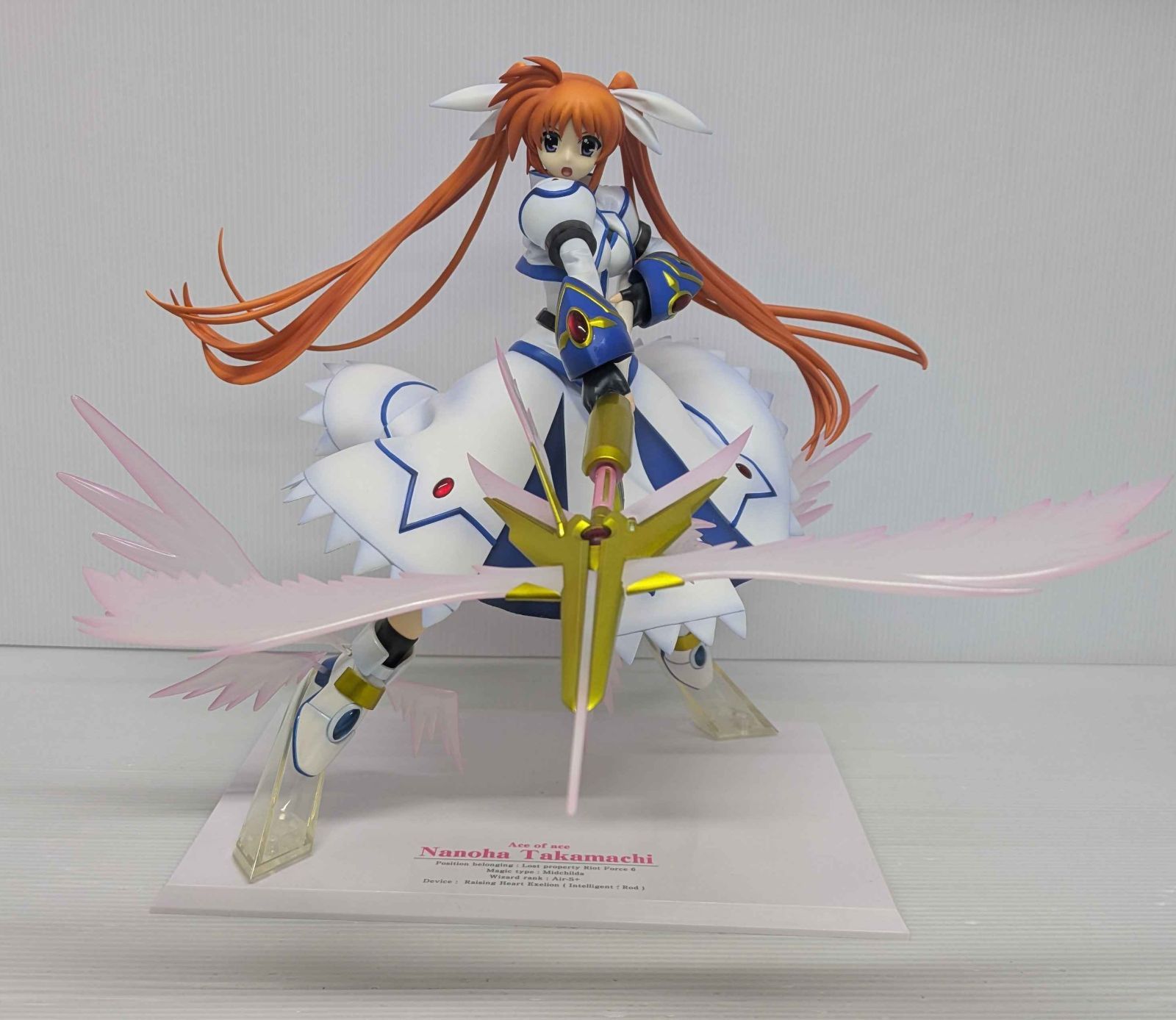 (未使用･未開封品)　魔法少女リリカルなのはStrikerS 高町なのは エクシードモード (1/7スケールPVC塗装済み完成品) og8985z Amazon.co.jp: 魔法少女リリカルなのはStrikerS 高町なのは