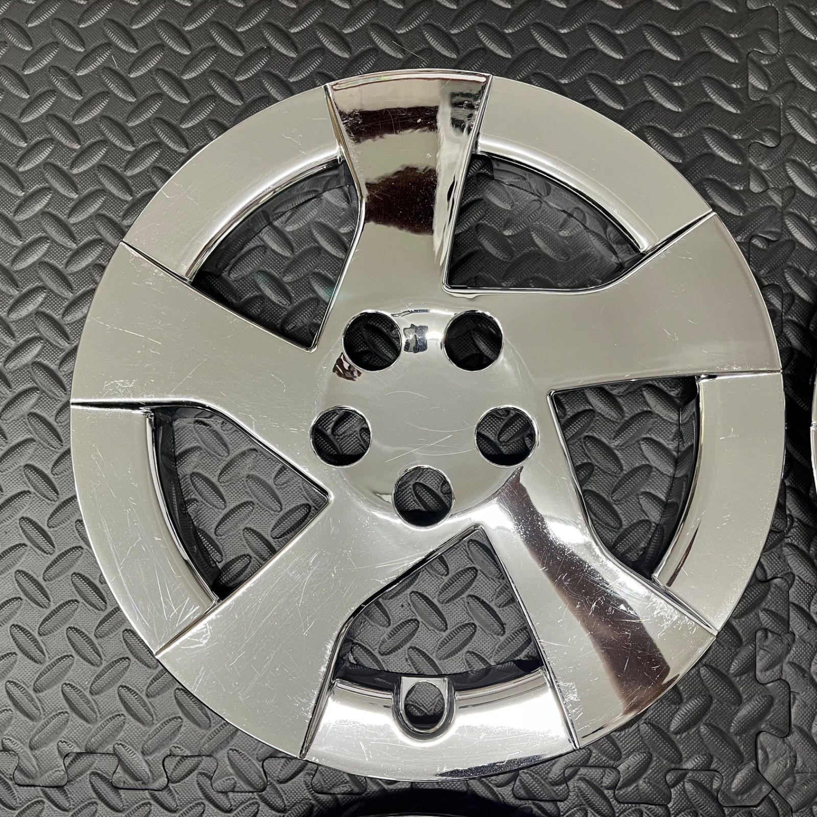希少 トヨタ プリウス 30系前期 US仕様 メッキホイールキャップ 4枚
