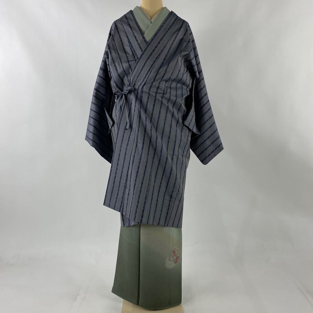 道中着 身丈110.5cm 裄丈69cm L 和装コート 縞 灰色 正絹 美品 秀品  