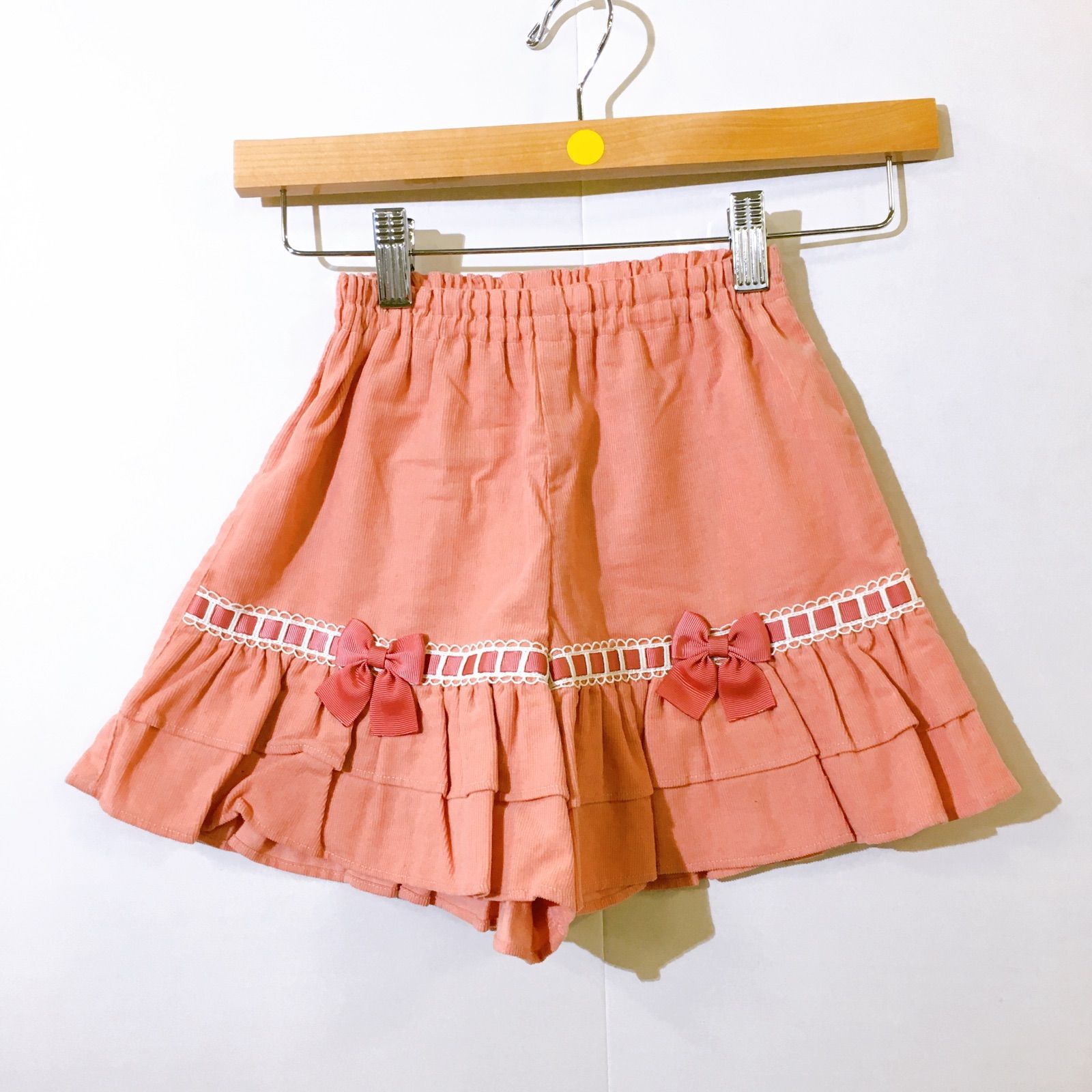 シャーリーテンプル　フリルとリボン付き　チェックパンツ　110 新品タグ付き シャーリーテンプル フリルとリボン付き チェックパンツ 110