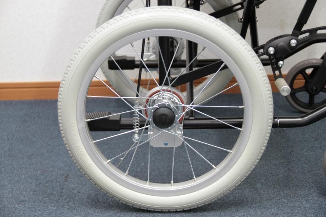 介助式 車いす
