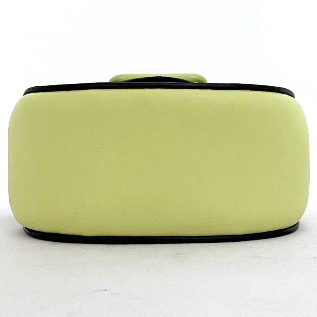 新品 コーチ ショルダーバッグ ライムグリーン