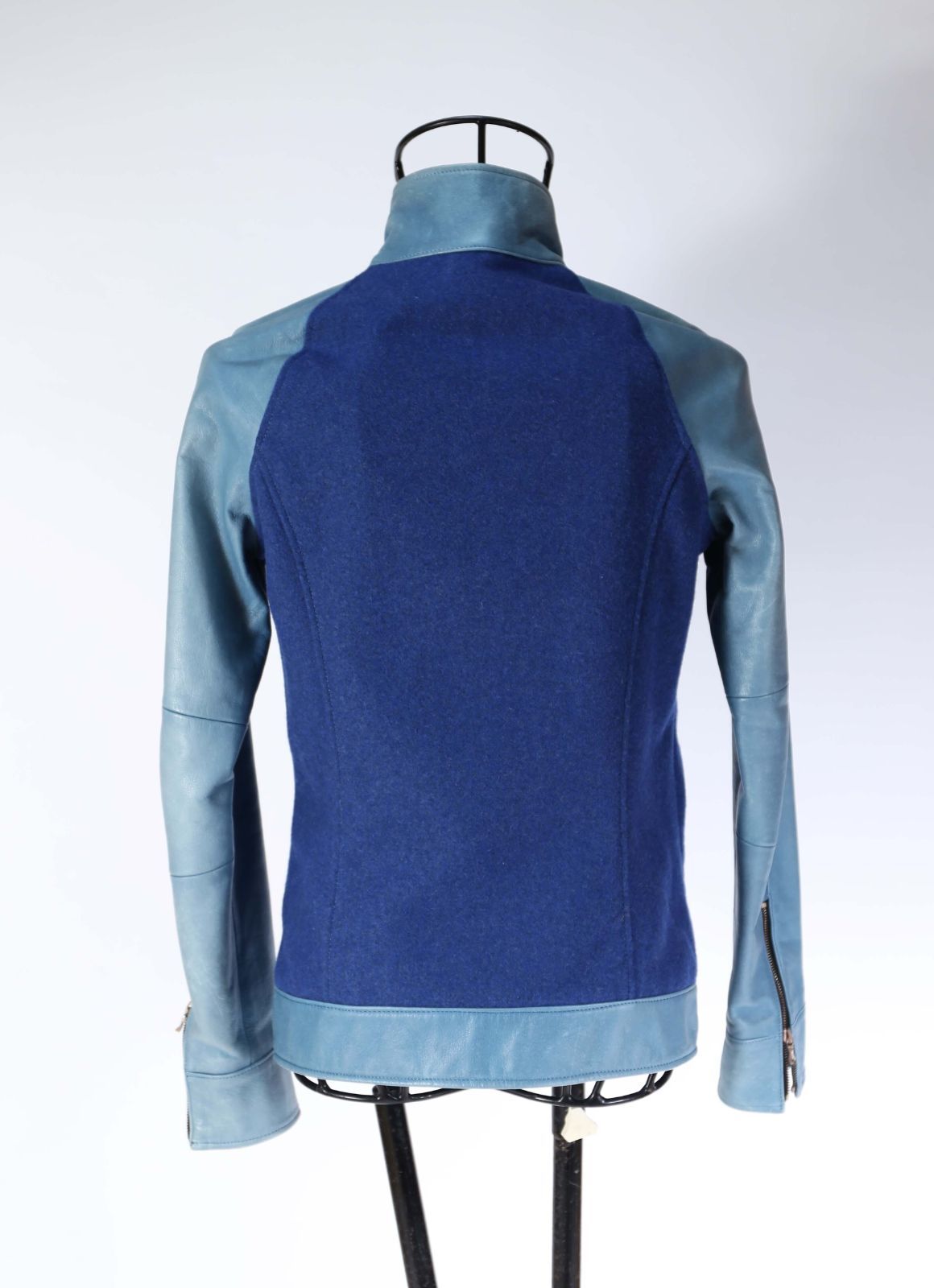 Thee old circus / レザースタジャン - メルカリ