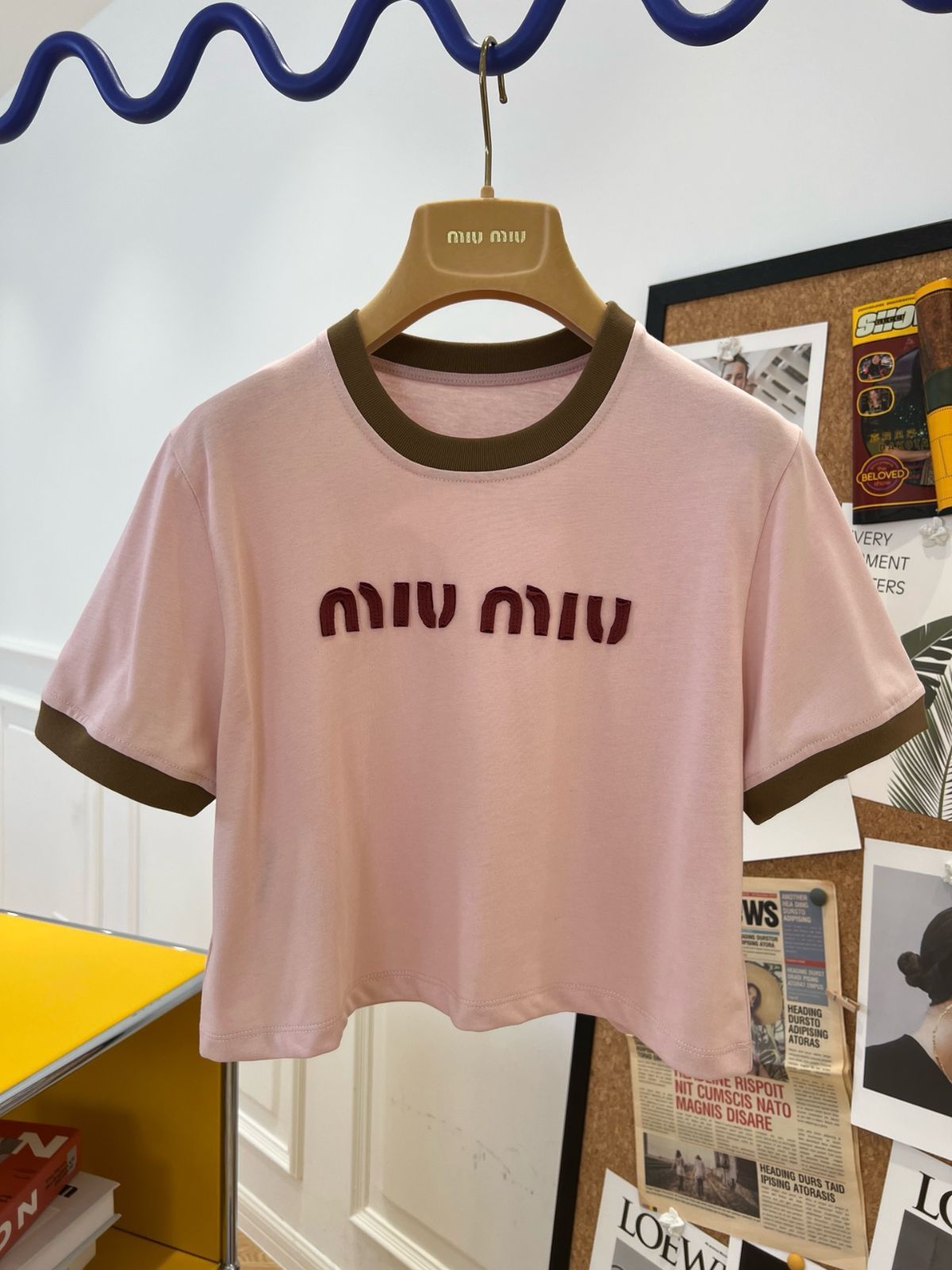 新品 ❤ miumiu ショート丈半袖Tシャツ  ピンク  並行輸入品