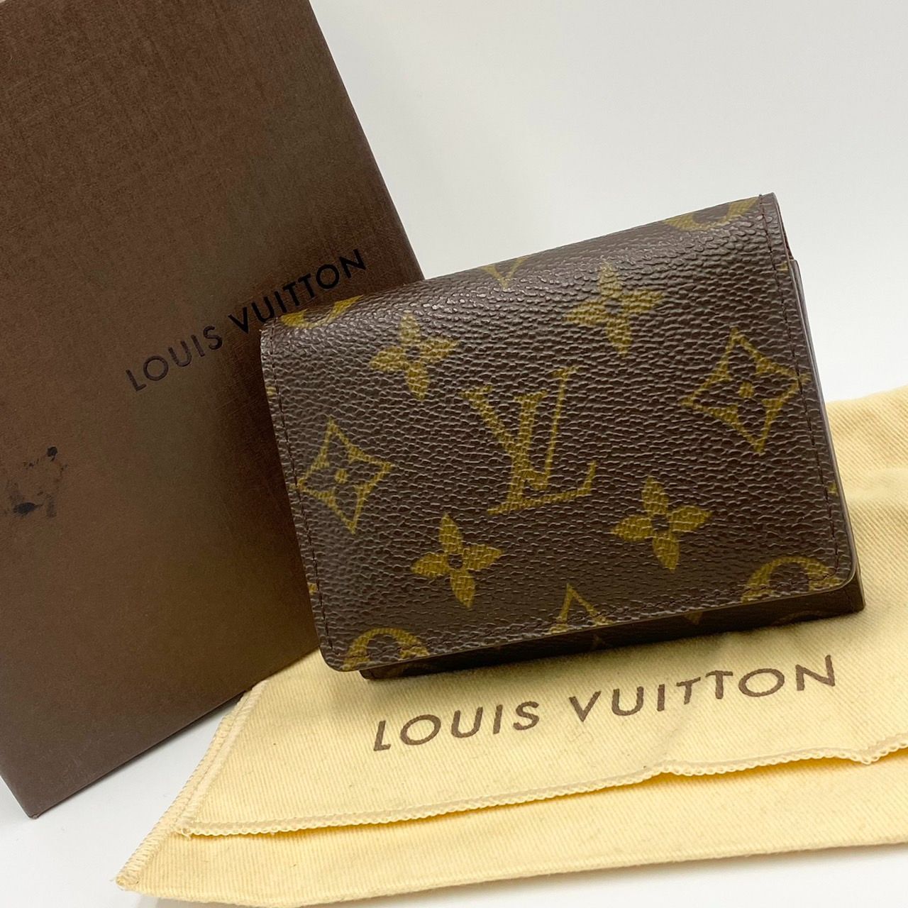 ルイヴィトン　名刺入れ　カードケース　モノグラム　CA0949 M62920 ルイ ヴィトン カードケース LOUIS VUITTON ルイヴィトン