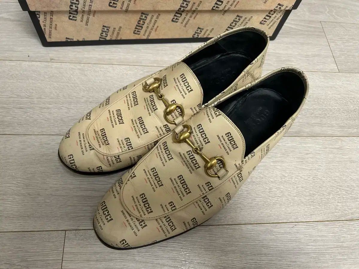 GUCCI グッチ ホースビット ロゴ ローファー