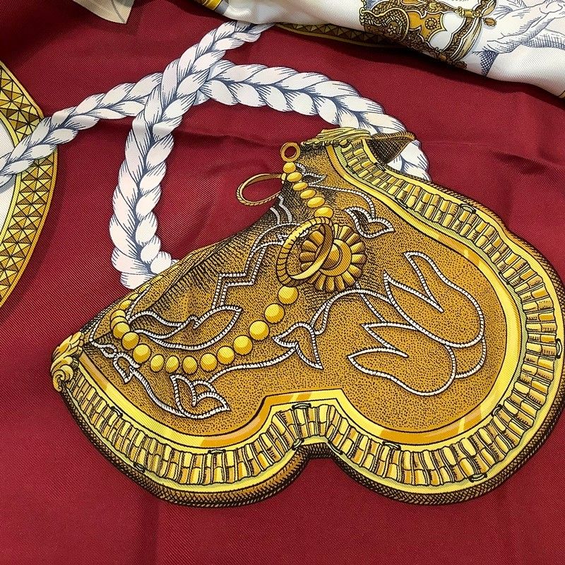 エルメス（HERMES）スカーフ 大判 GRAND APPARAT グランアパラ