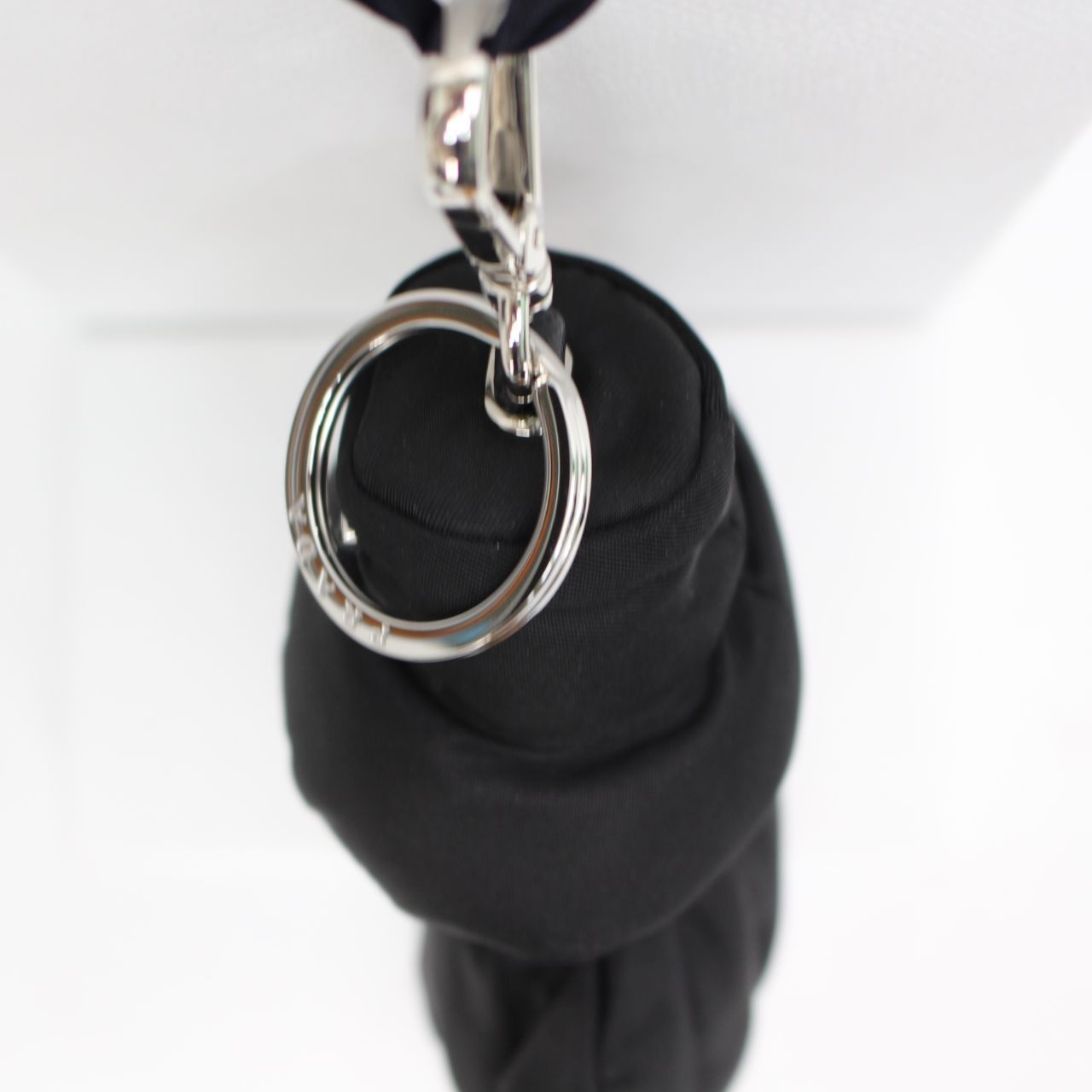【希少】PRADA ロゴ入り ロボット Re-Nylon バッグ チャーム Black Robot Re-Nylon bag charm | PRADA