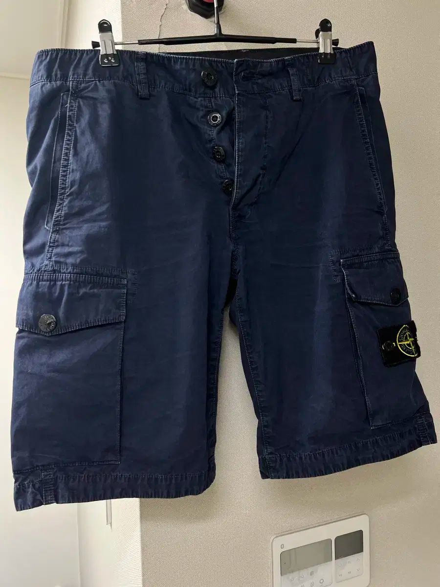 ストーンアイランド ウォッシュネイ半ズボン 32-33