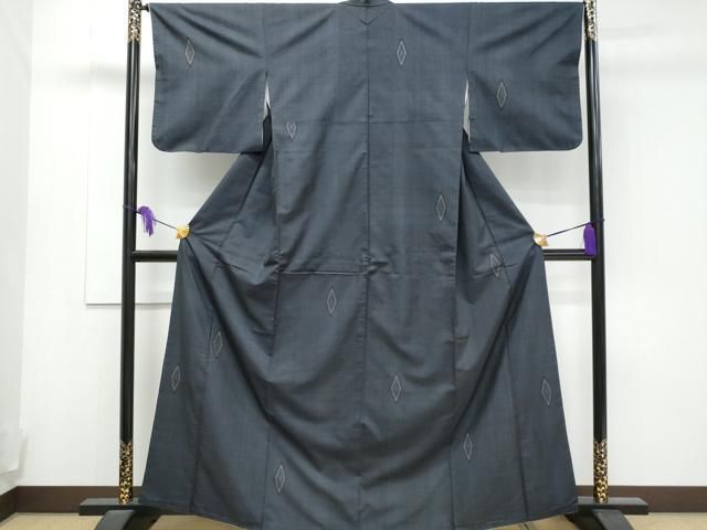 平和屋着物○本場大島紬 7マルキ 唐草文 正絹 逸品 DAAU5091ps