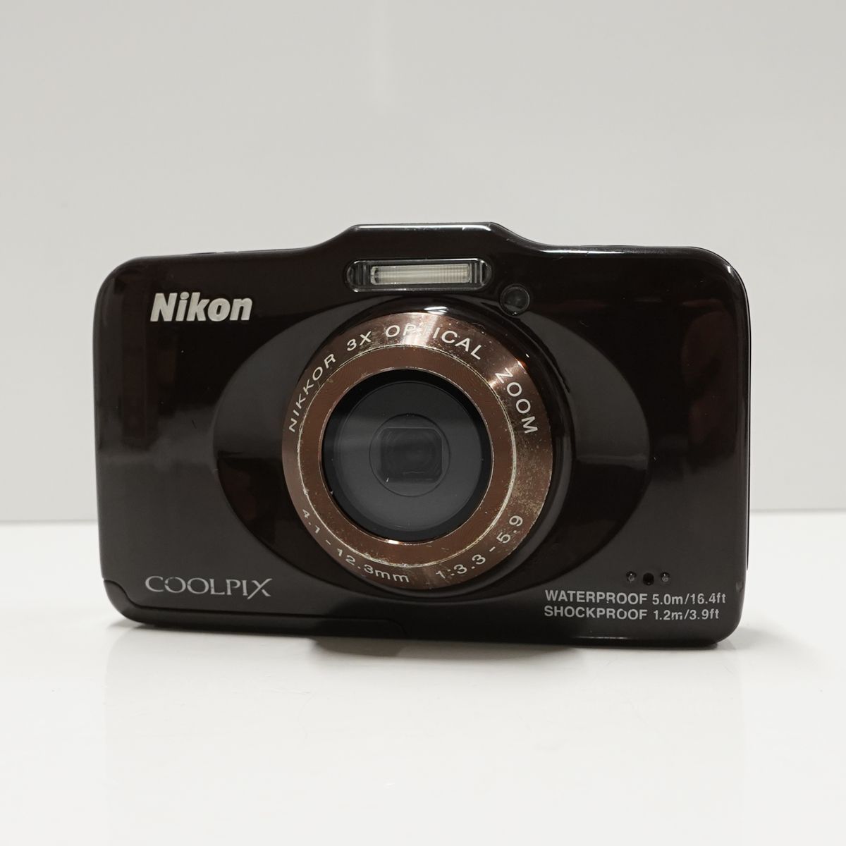 COOLPIX S31 Nikon USED品 防水5m 耐衝撃1.2m デジタルカメラ 本体+