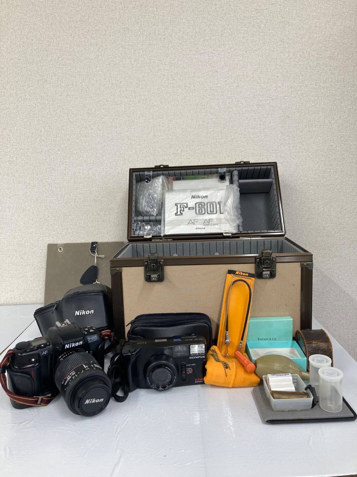 ￥ 動作未 Nikon F-601 OLYMPUS AZ-1ZOOM カメラセット カメラハードケース セット売り カメラ 2