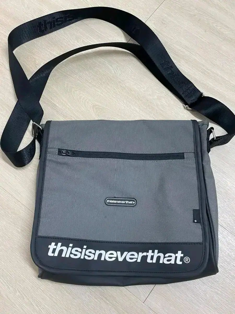 バッグ ディスイズネバーザット thisisneverthat ショルダー バッグ ディスイズネバーザット thisisneverthat ショルダー