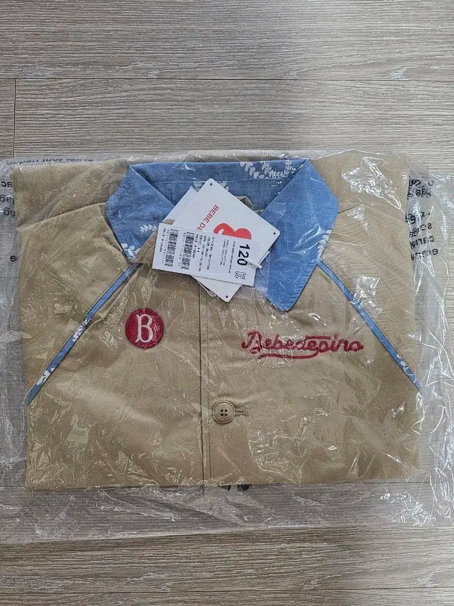 最後のBEBE DE PINO ベベデピノ トレンチコート 120