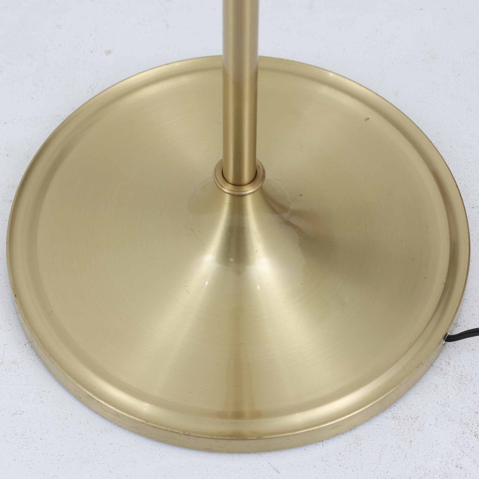 Petersen フロアランプ