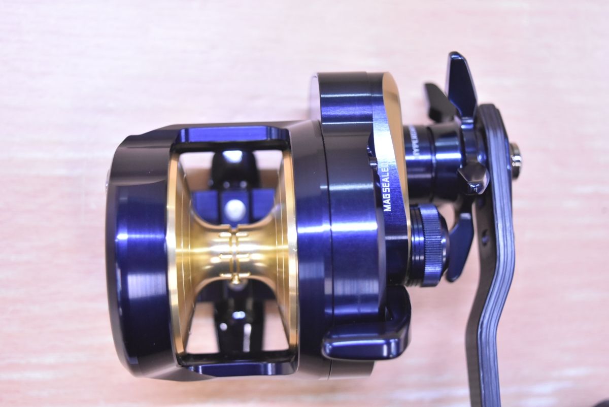 ダイワ ベイトリール 22ソルティガ 15L-SJ(左) DAIWA([スポーツ
