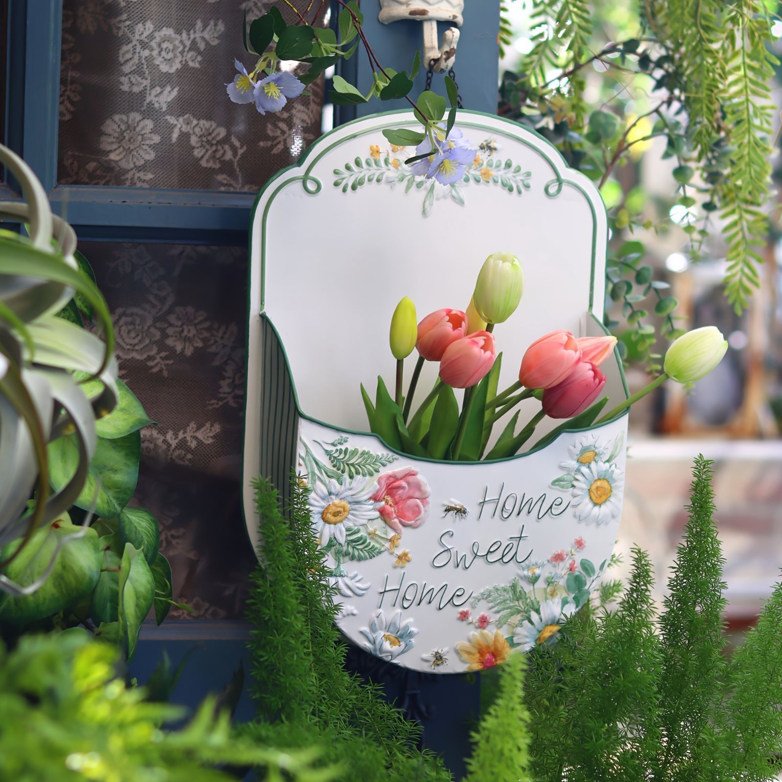 吊り下げ プランター 鉢植え 植木鉢 ぶら下げ ヨーロピアンスタイル 花柄 ホワイト ウォールプランター 金属 室内 屋内 インテリア 玄関 オ