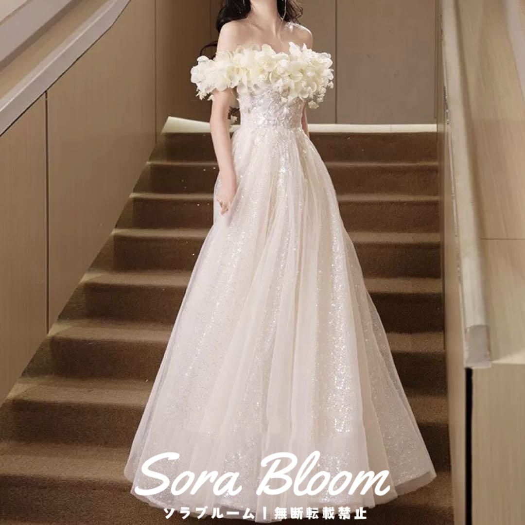 お花のデザインがオシャレなオフショルのチュール ロングドレス お花のデザインがオシャレなオフショルのチュール ロングドレス お花の