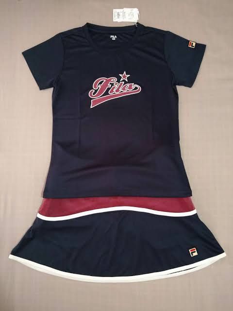 フィラ　テニスウェア　紺色スコート　Mサイズ　新品 テニス】 スコート/ レディース （ネイビー） -FILA（フィラ