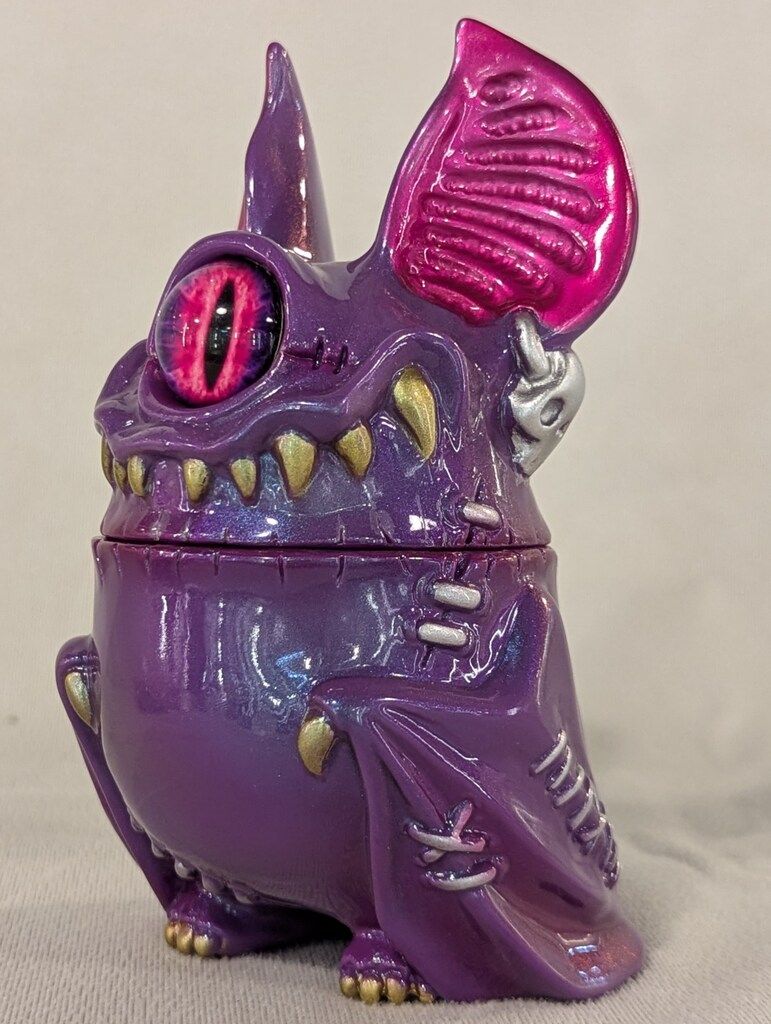 UNDEAD TOYS KAGEMARU DESIGNS EYE BAT BEAST 紫ラメ成型/メタ紫