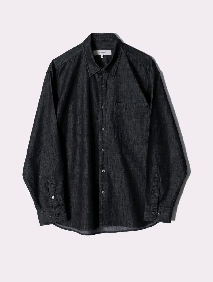 ファーストフロア 黒 デニム シャツ 50 サイズ