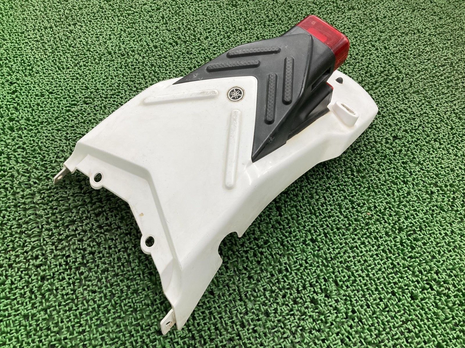 セロー250 リアフェンダー 白 ヤマハ 純正 バイク 部品 DG11J DG17J