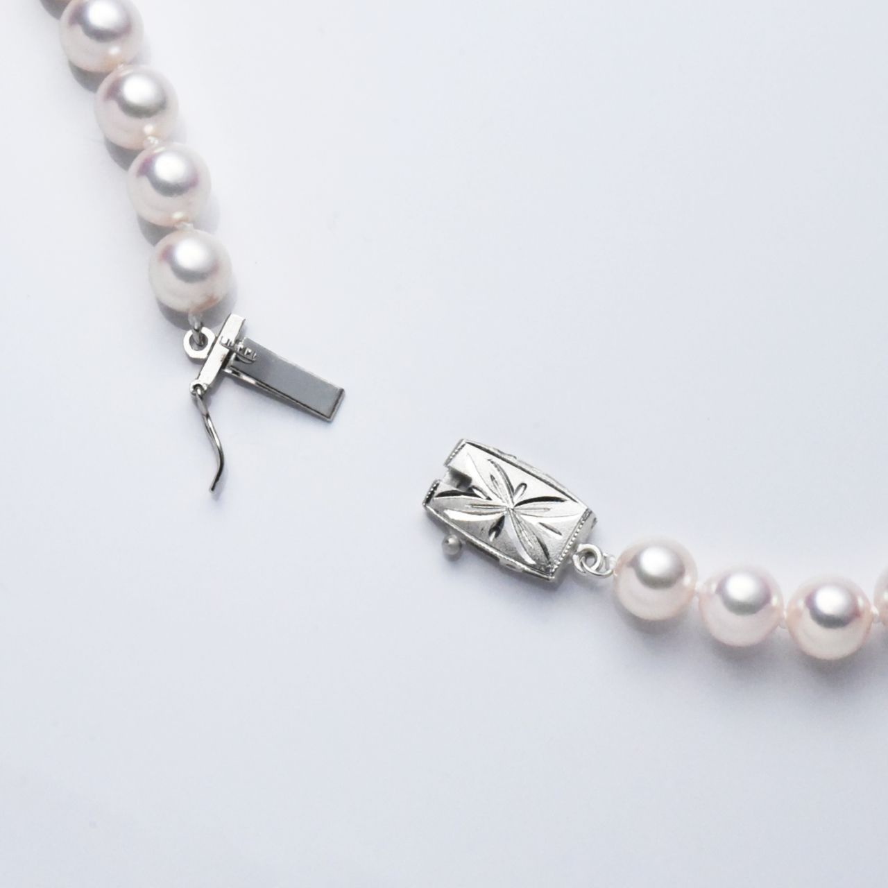 ピンク系 テリ なアコヤ真珠6.5-7ｍｍネックレス