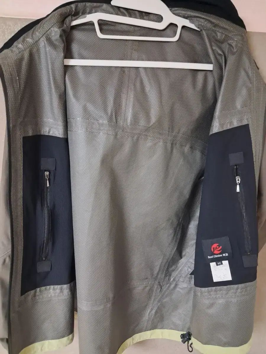 メンズ ウィンドブレーカー