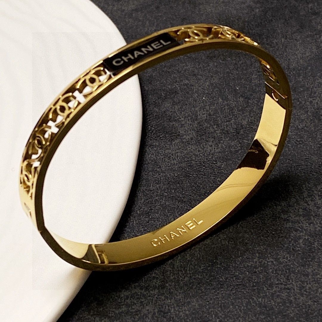 今日特価】Chanel シャネル オープンワーク ブレスレット - メルカリ