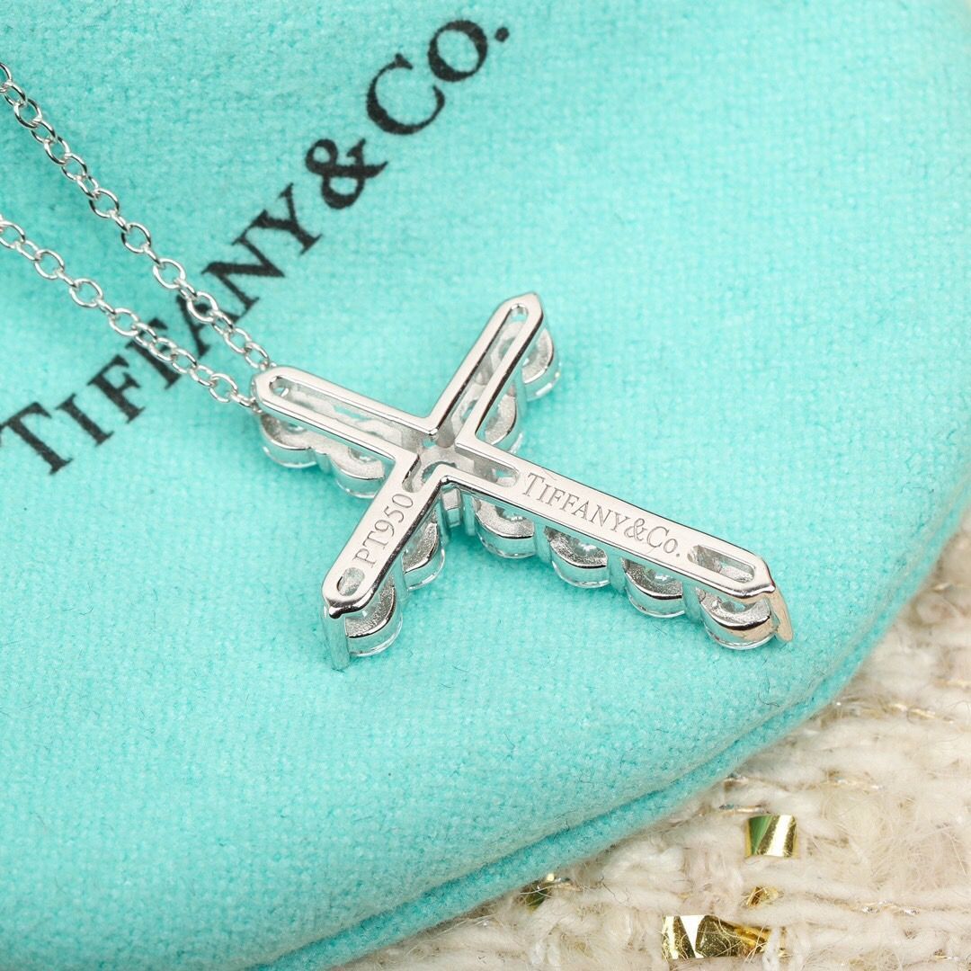 専用の箱と袋付き】Tiffany&Co ティファニー クロス ネックレス