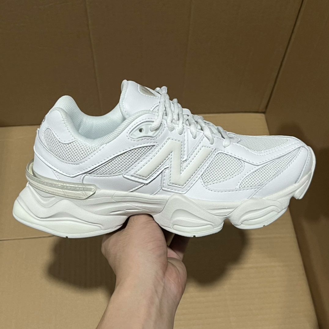 新品未使用 ニューバランス 9060 新品未使用 NEW BALANCE 9060 ホワイト ニューバランス 9060