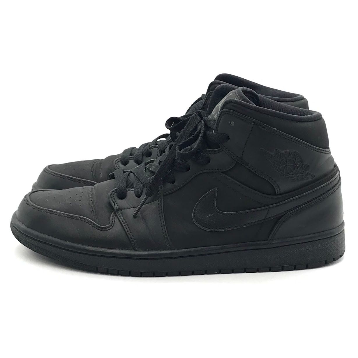 NIKE |