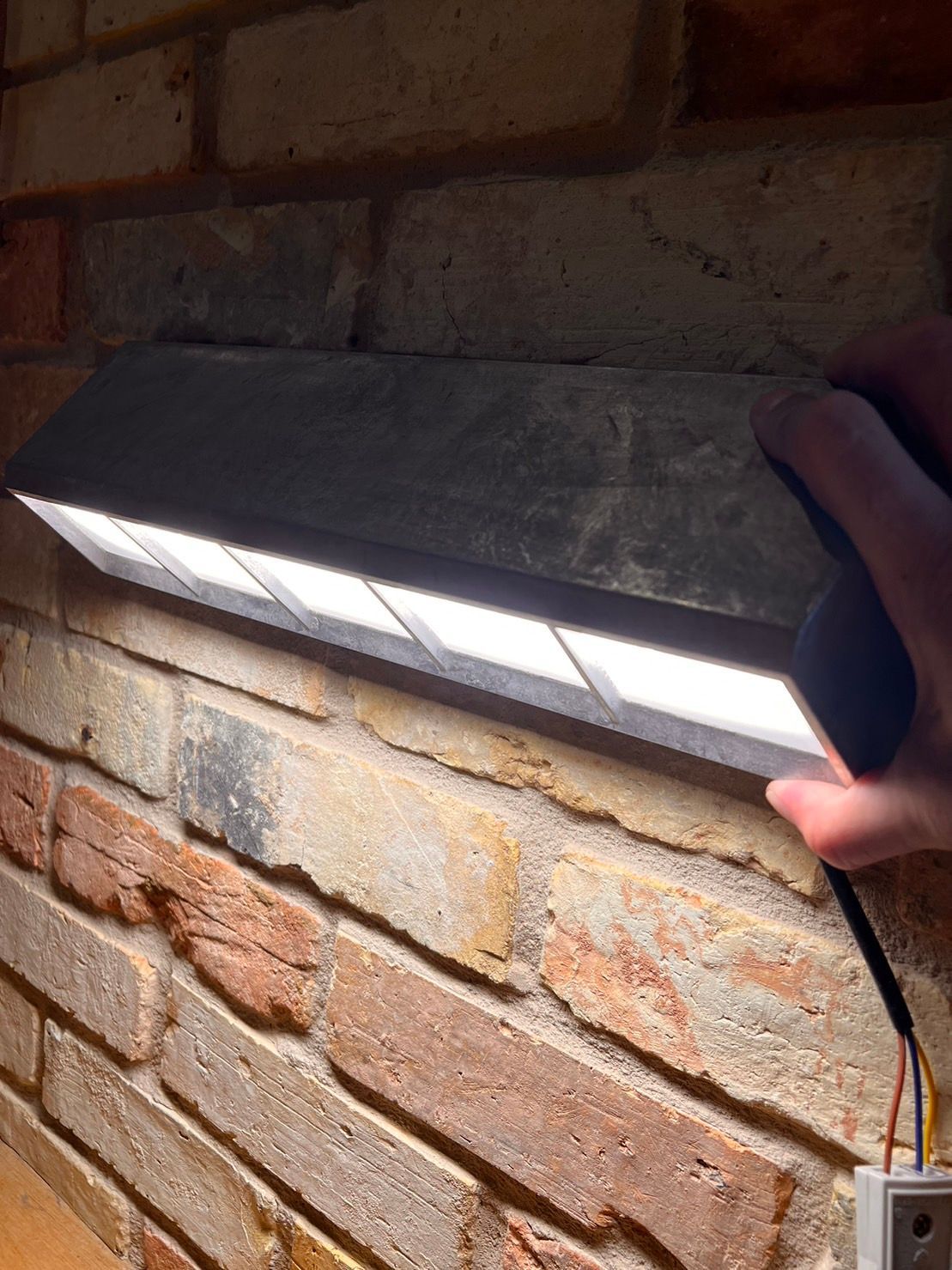 クラシックエッジウォールライト ５セクション