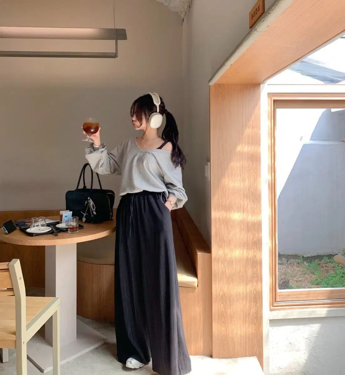 バイシーニ プリーツパンツ ブラック