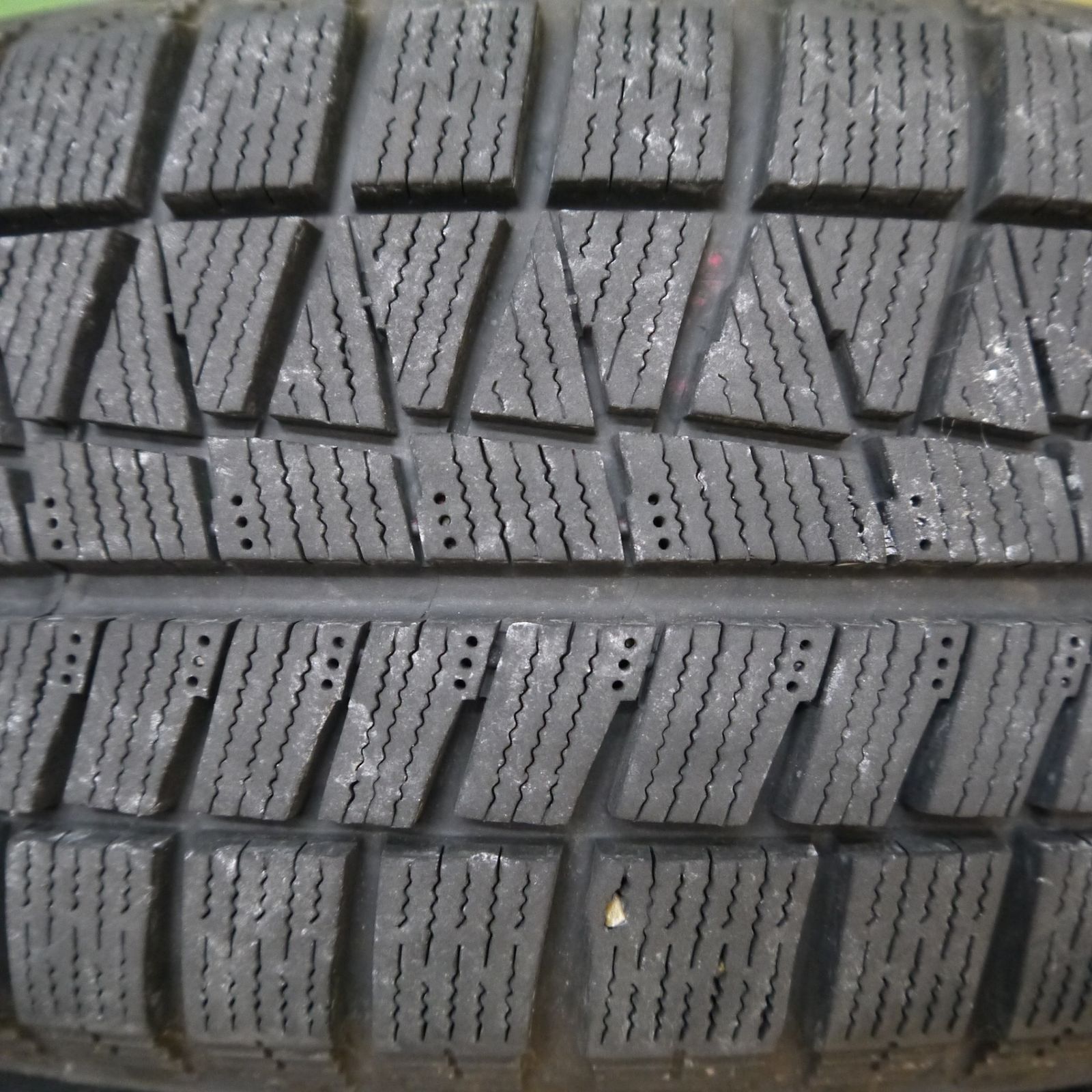 バリ溝！22年！キレイ！9分☆スタッドレス 175/65R15 ブリヂストン 