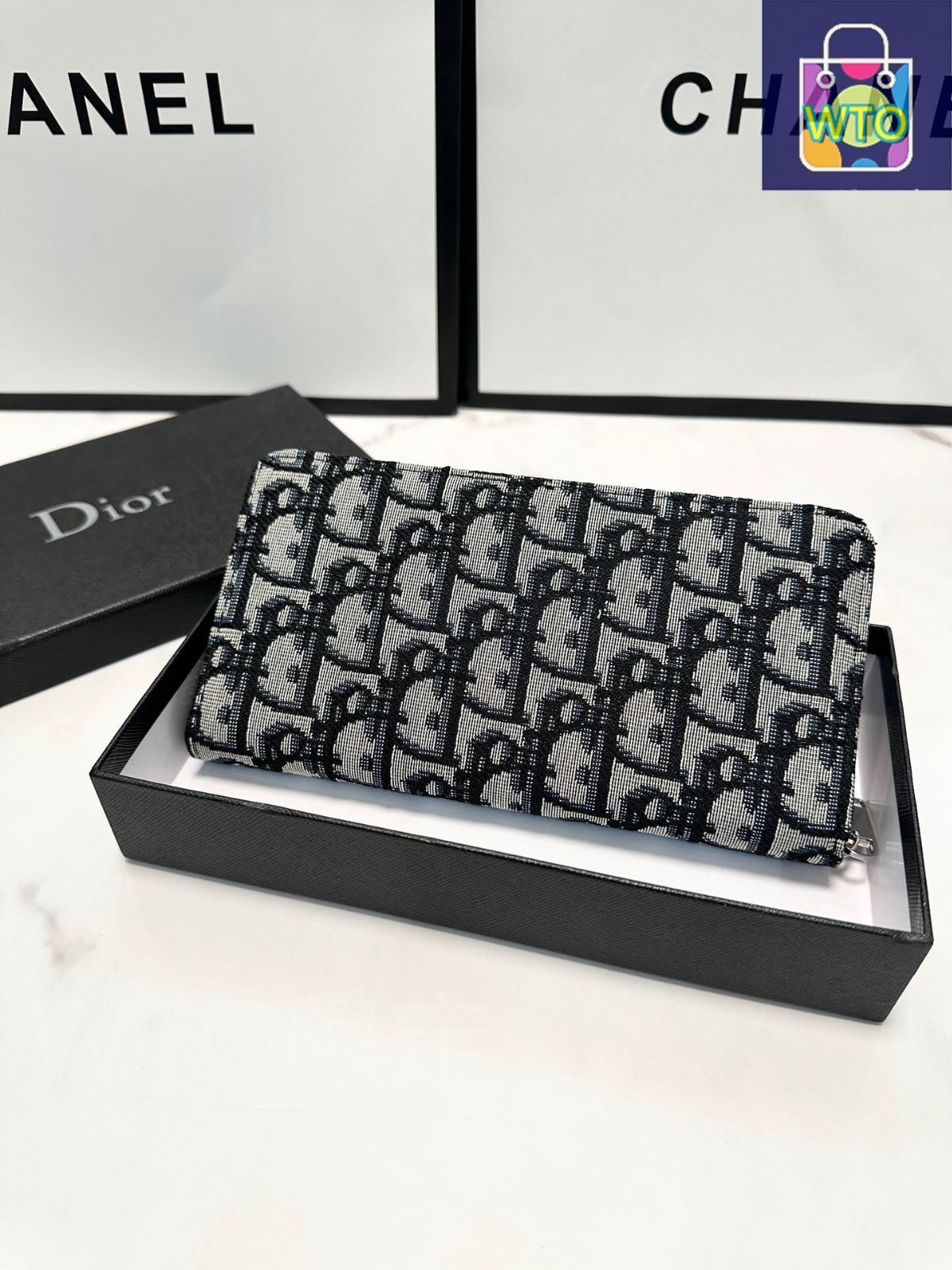 ディオール　ノベルティ　4点+ショッパー6枚　試供品6 Dior - Diorの通販 by Riochan's shop｜ディオールならラクマ