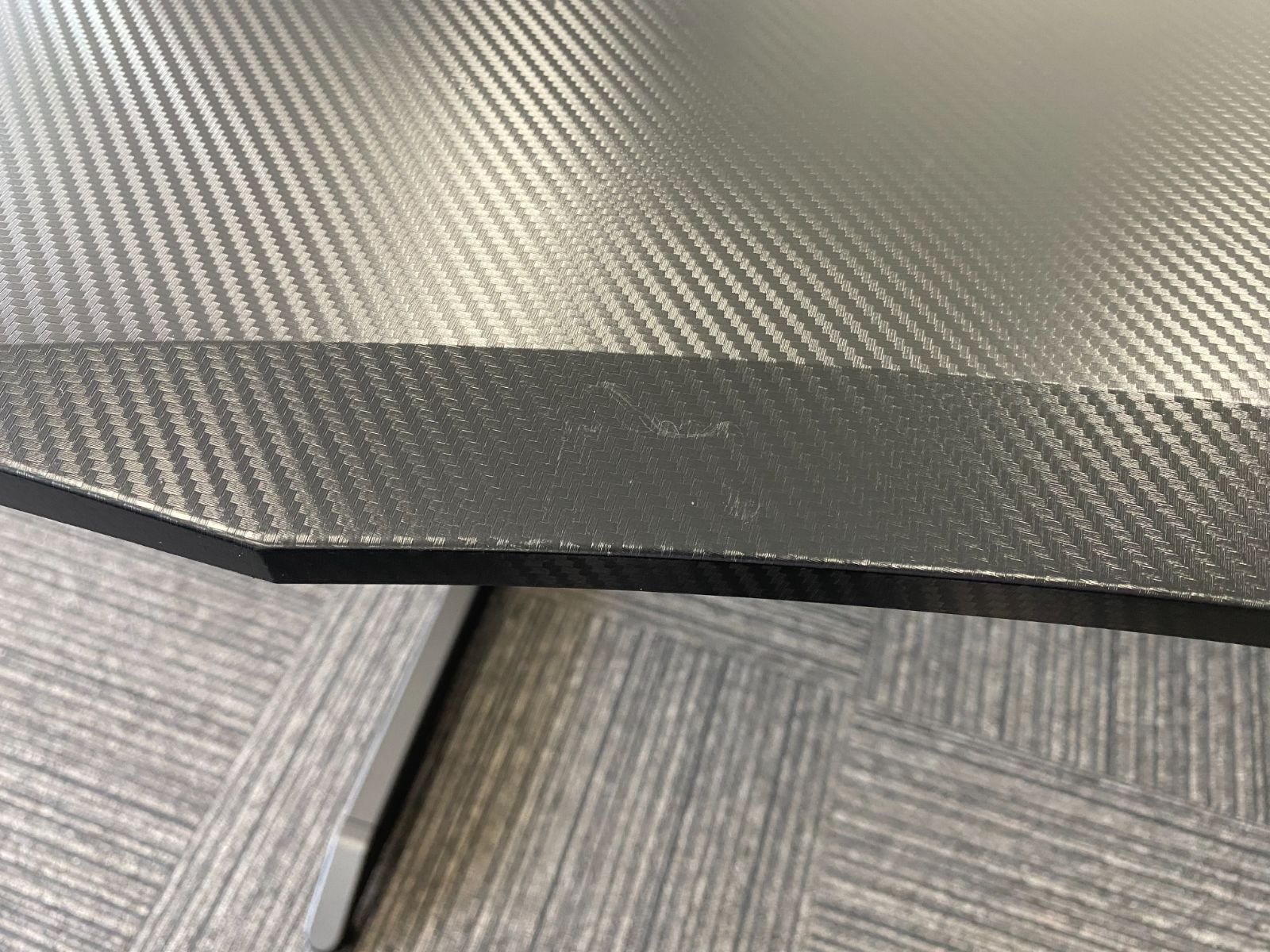 ブラック×レッド