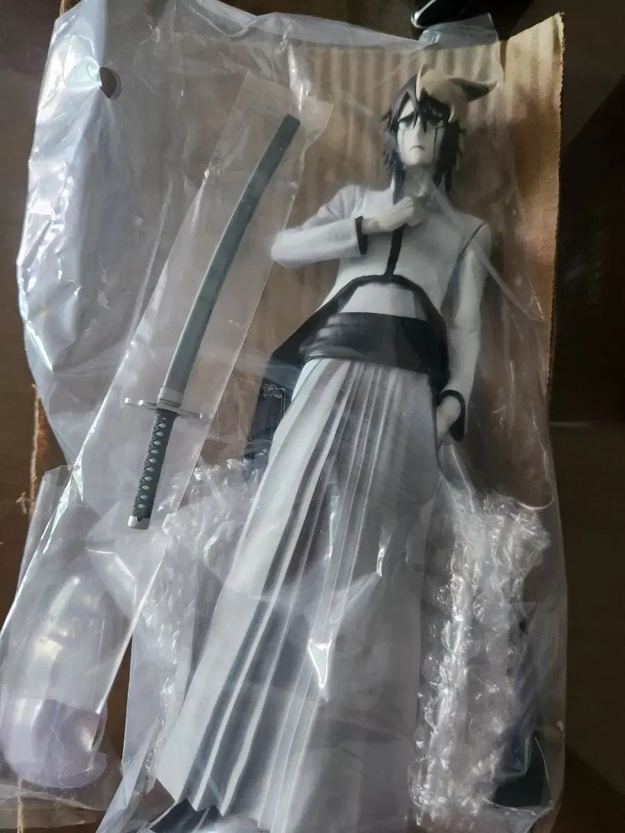 ブリーチ ウルキオラ 一番くじ フィギュア