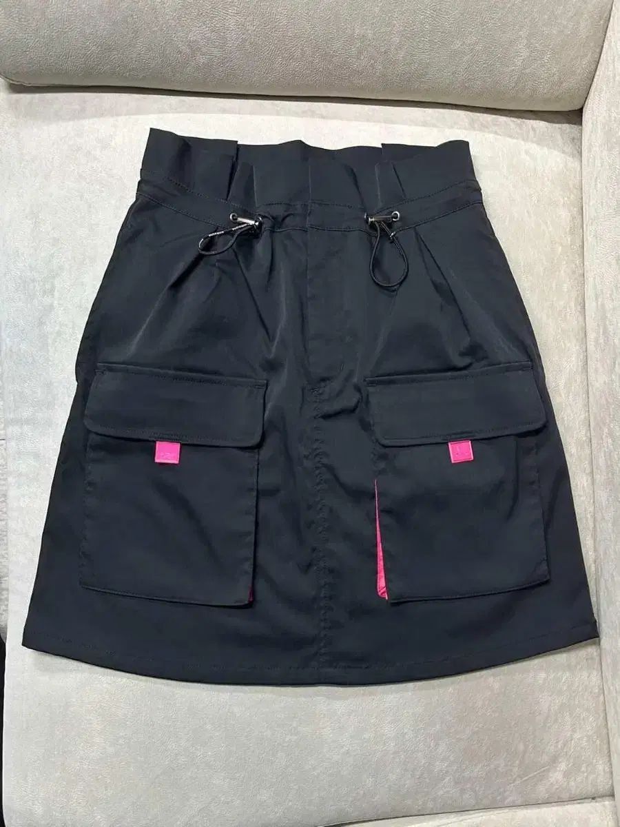 MARK & LONA(マークアンドロナ) ゴルフ レディース スカート 28 インチ