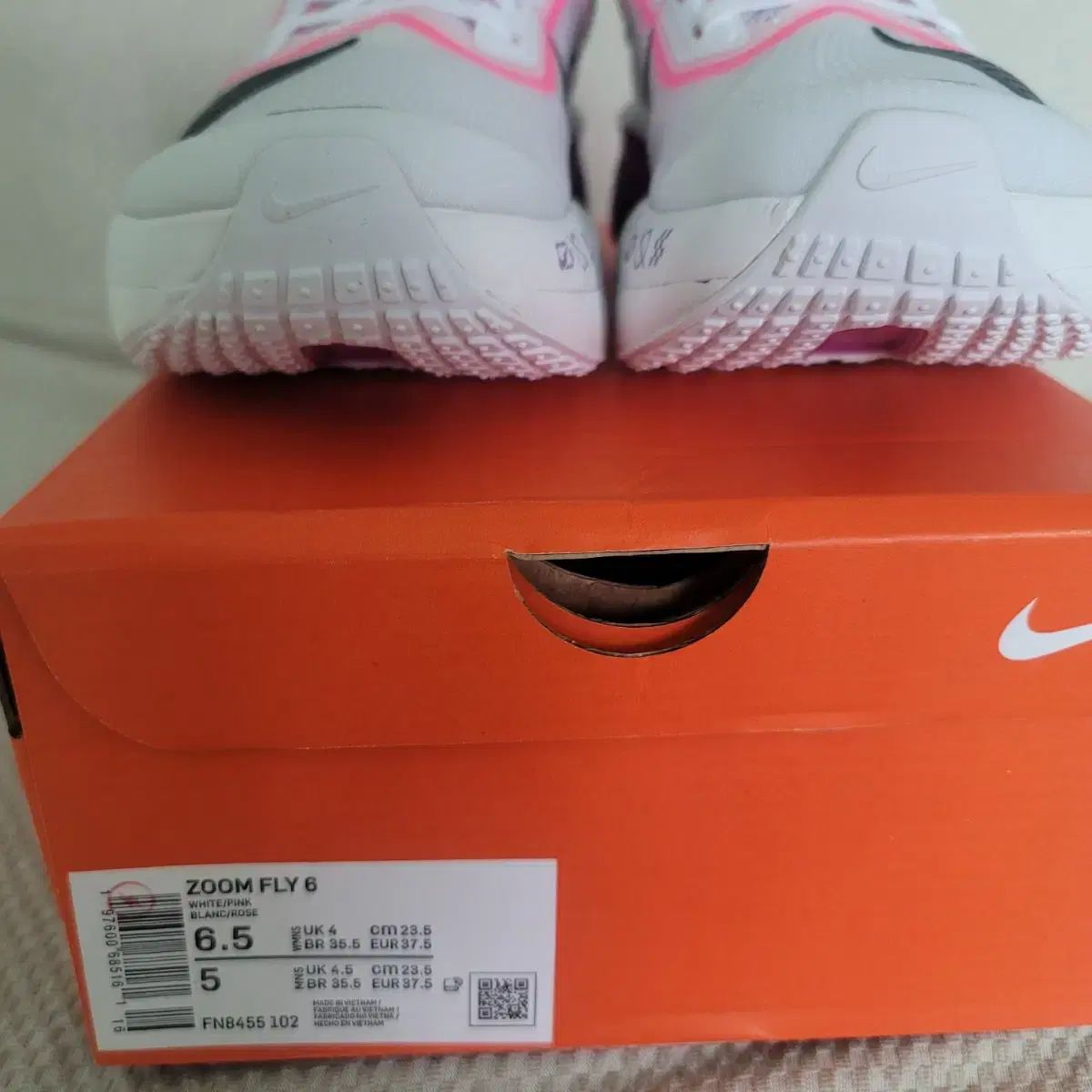 結婚式 NIKE ナイキ ズーム フライ 6 ホワイトピン 235mm