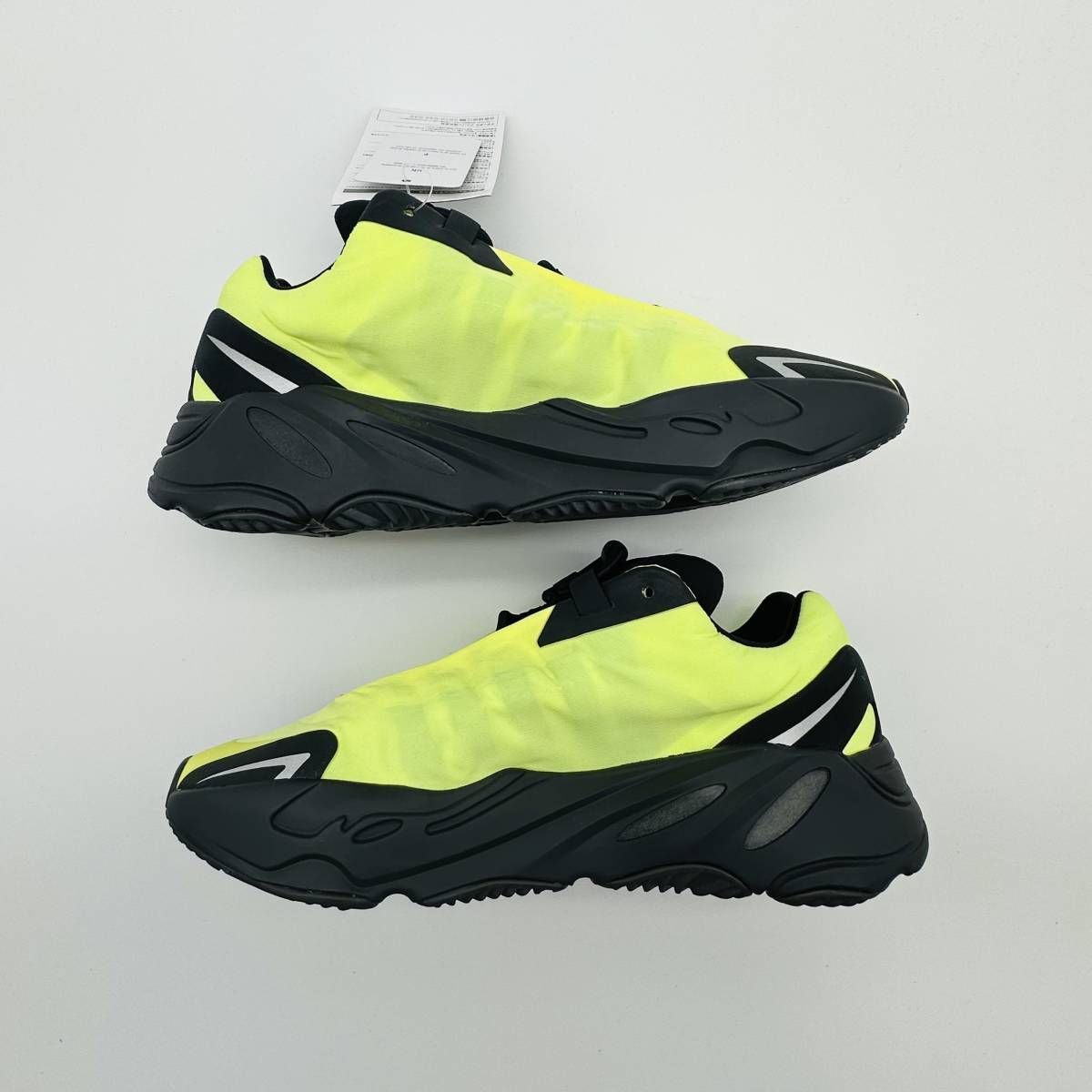 新品未使用】 adidas Yeezy Boost 700 MNVN Phosphor FY3727 ...