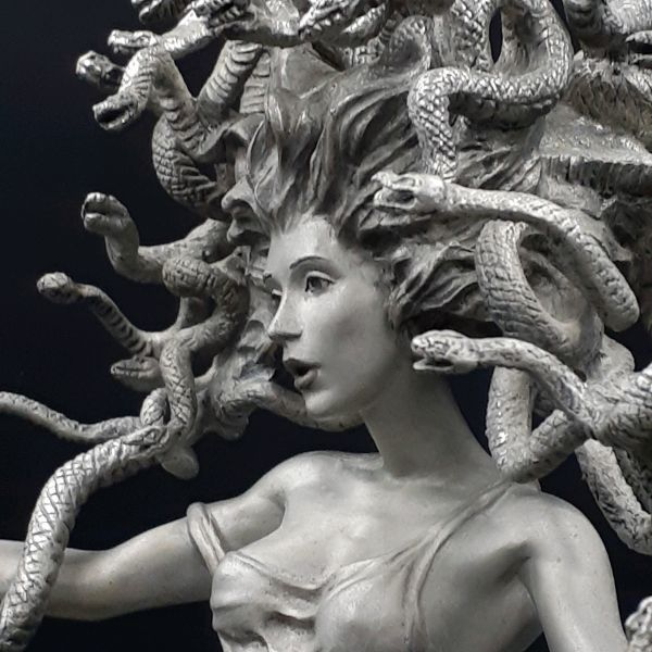 女神 メデューサ 動画あり ギリシャ神話 フィギュリン メドゥーサ Medusa-