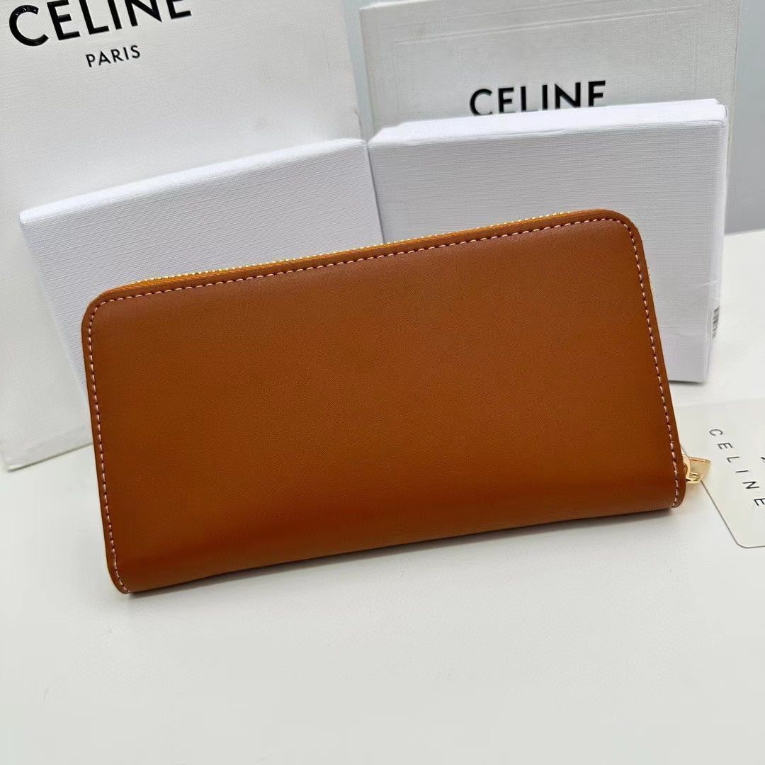 今日特価】CELINE セリーヌ TRIOMPHE CUIR 大きなジップ 今日特価】CELINE セリーヌ TRIOMPHE CUIR 大きなジップ