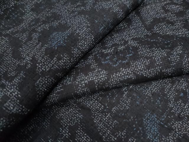 平和屋着物○本場結城紬 重要無形文化財 100亀甲 更紗花唐草文 正絹