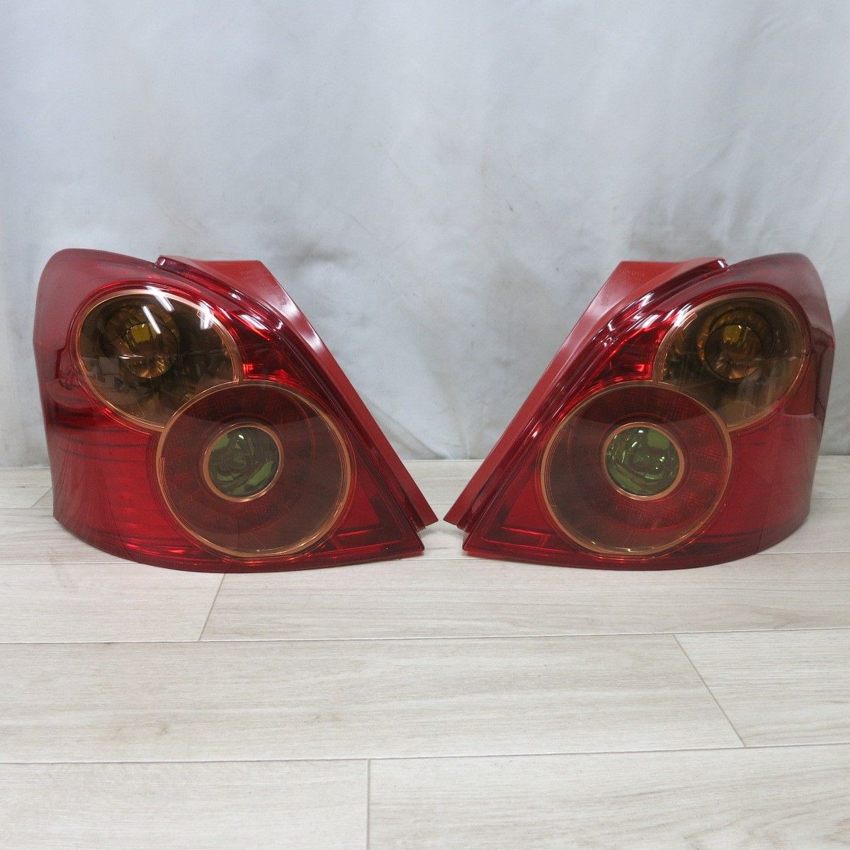 送料無料] 左右セット◇トヨタ ヴィッツ RS NCP91 純正 LED テール 