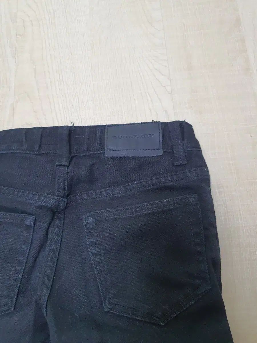 6Y Burberry Kids(バーバリーキッズ) ズボン パンツ 2 蜂 バーバリー