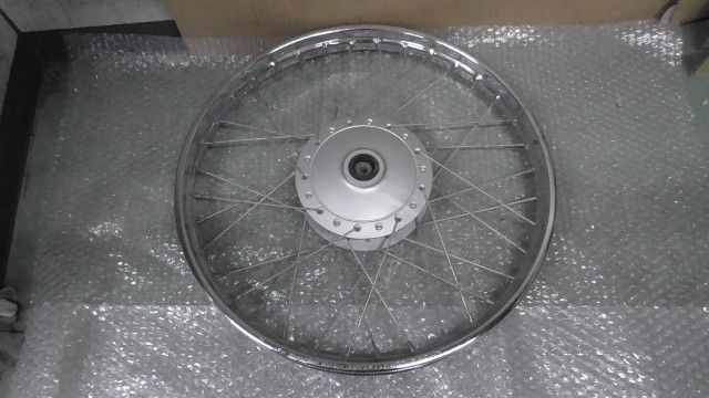 カブFI AA01 の フロントホイール M10 1761269771